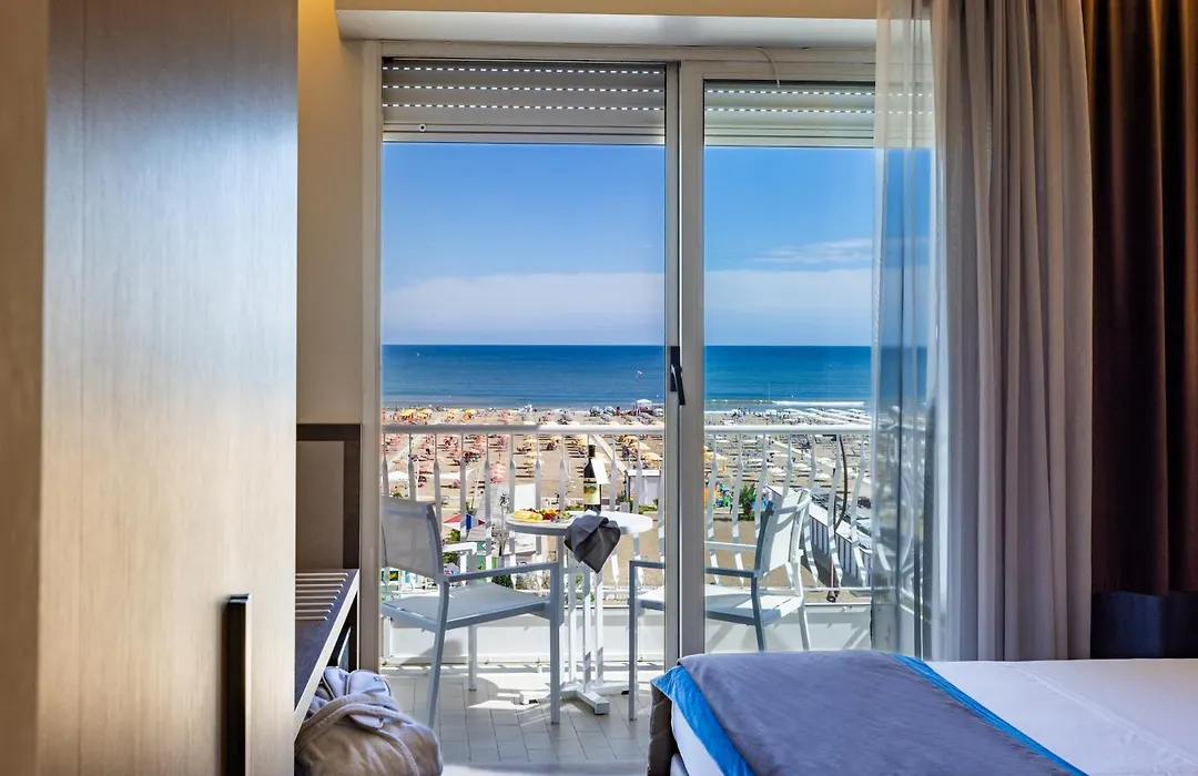 Hotel Continental Rimini-1