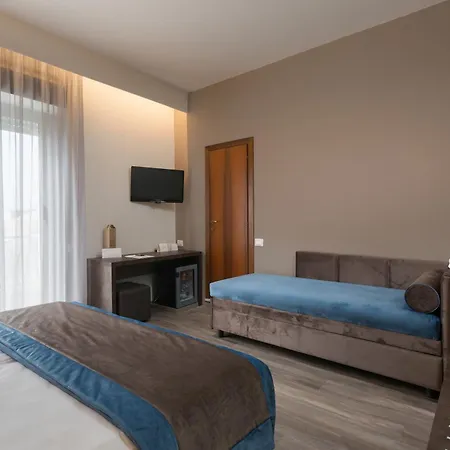 Hotel Continental Rimini-3